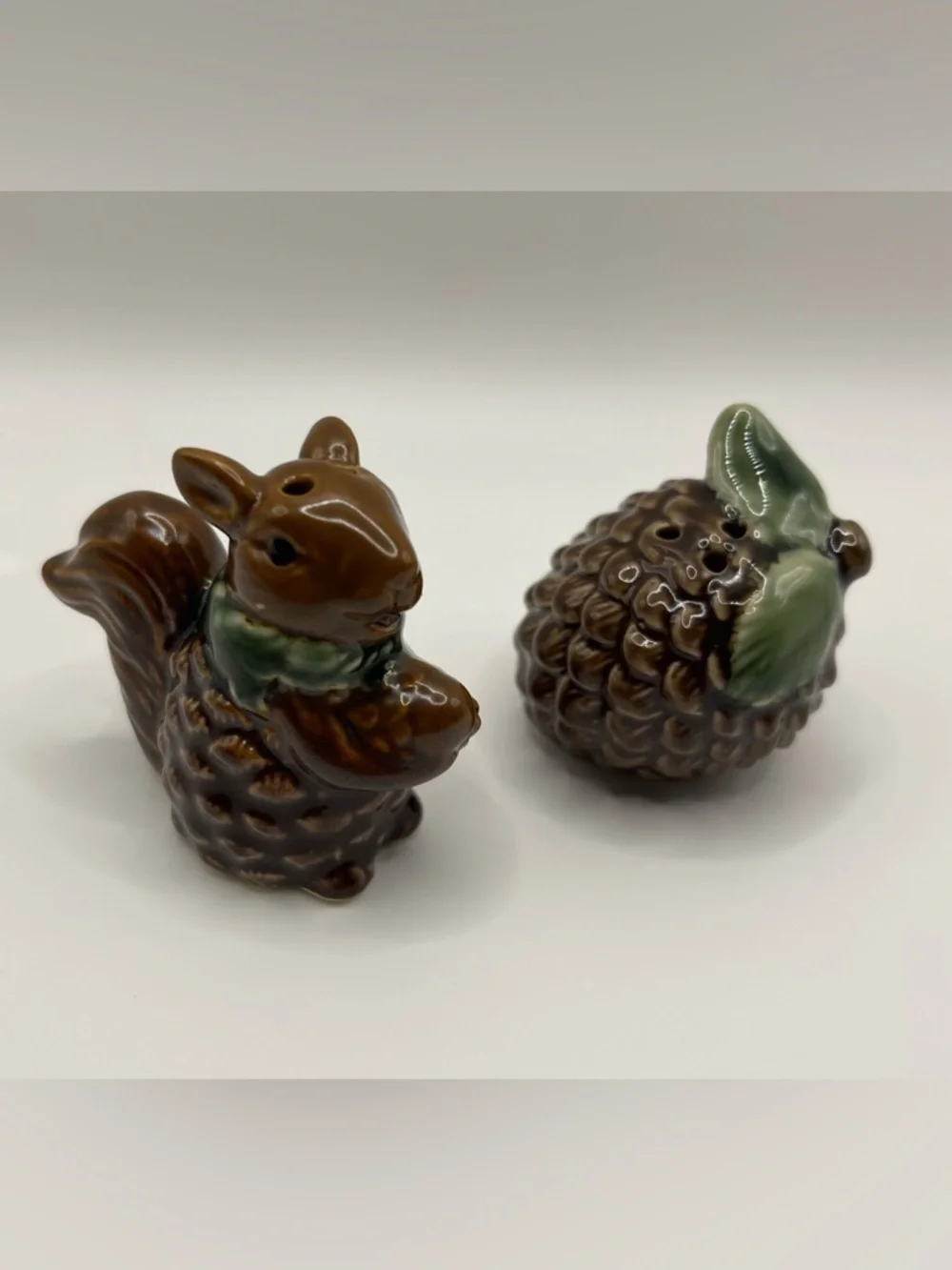 Vintage Squirrel & Acorn Salt and Pepper Shakers Woodland Rustic Kitchen Decor